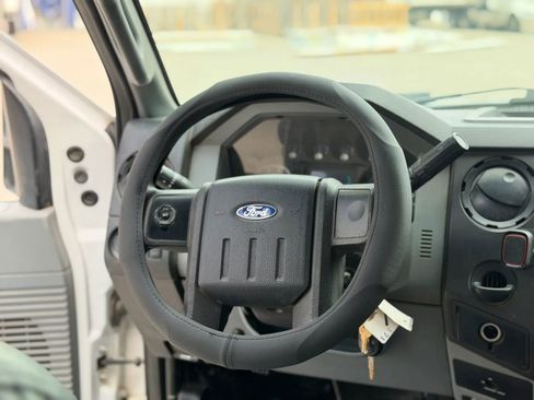 Used 2016 Ford F250 XL w/ Power Equipment Group AWD/4WD image 26