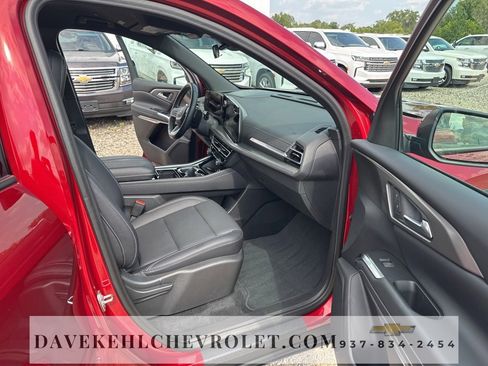 Used 2024 Chevrolet Traverse LT w/ Midnight/Sport Edition image 22