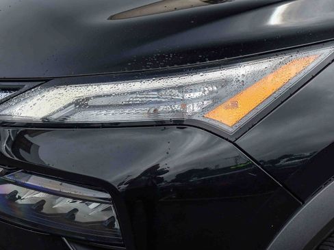 Used 2024 Nissan Rogue SV FWD image 22