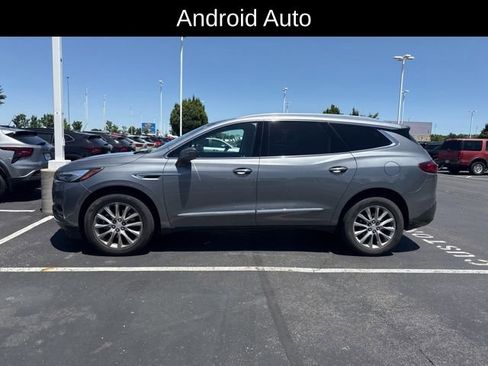 Used 2018 Buick Enclave Premium w/ Experience Buick Package AWD/4WD image 2