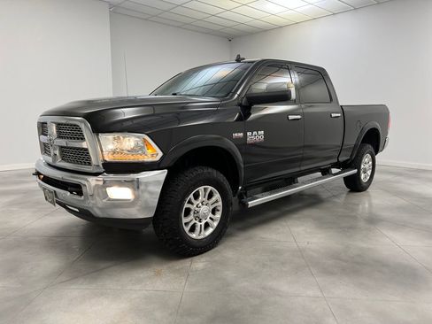 Used 2018 RAM 2500 Laramie image 3