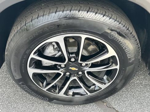 Used 2025 Chevrolet TrailBlazer LT FWD image 23