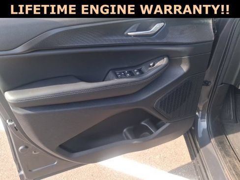 Used 2025 Jeep Grand Cherokee Laredo X w/ Trailer Tow Package AWD/4WD image 13
