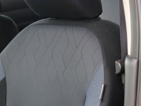 Used 2025 Nissan Versa SV FWD image 12