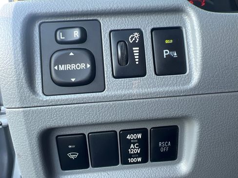 Used 2013 Toyota 4Runner SR5 w/ Convenience Pkg image 22