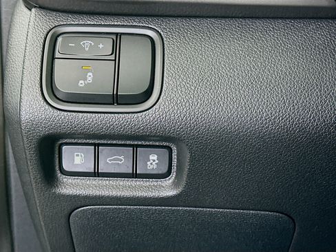 Used 2018 Kia Optima LX image 17