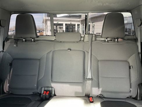 Used 2019 Chevrolet Silverado 1500 LT Trail Boss image 18