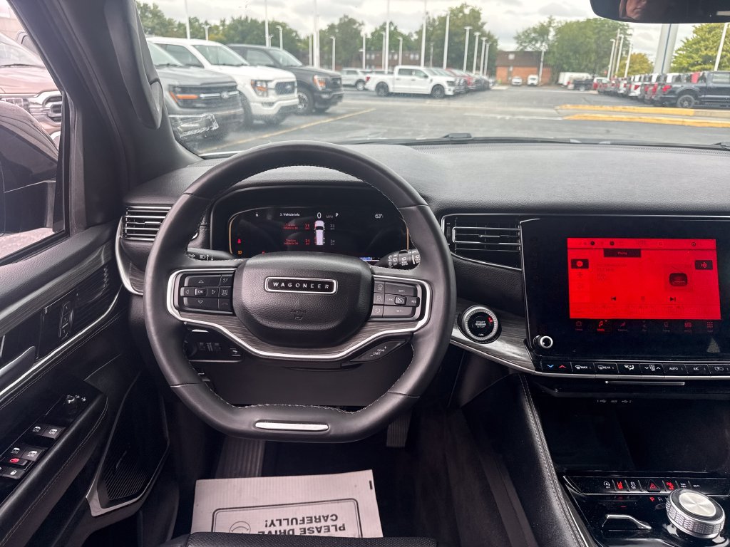 Used 2024 Jeep Wagoneer L Series II w/ Flexible Seating Group AWD/4WD image 23