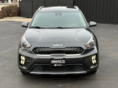 Used 2022 Kia Niro LXS image 2