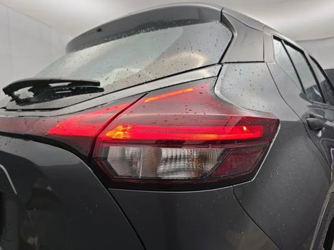 Used 2024 Nissan Kicks S image 19