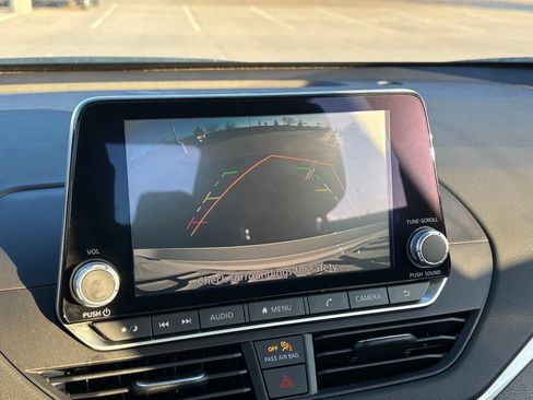 Used 2025 Nissan Altima 2.5 S image 16