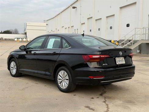 Used 2019 Volkswagen Jetta S w/ Driver Assistance Package image 4