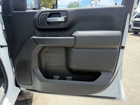Used 2021 Chevrolet Silverado 2500 Custom w/ Infotainment Package AWD/4WD image 16