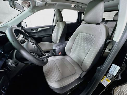 Used 2022 Ford Escape SE w/ SE Sport Appearance Package AWD/4WD image 14