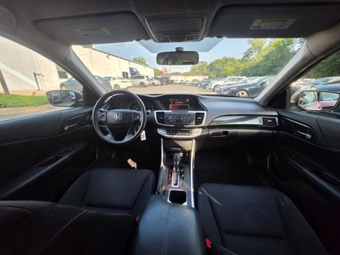 Used 2014 Honda Accord Sport image 18