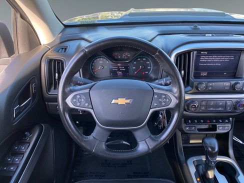 Used 2022 Chevrolet Colorado ZR2 AWD/4WD image 12