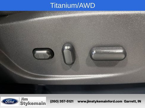 Used 2016 Ford Escape Titanium w/ Equipment Group 301A AWD/4WD image 35