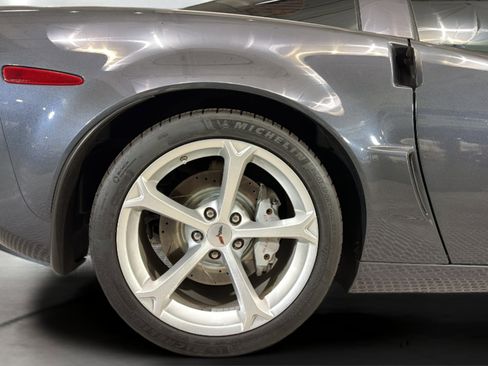 Used 2010 Chevrolet Corvette Grand Sport RWD image 35