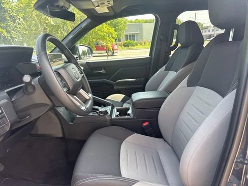 Used 2025 Toyota Tacoma TRD Off-Road AWD/4WD image 14