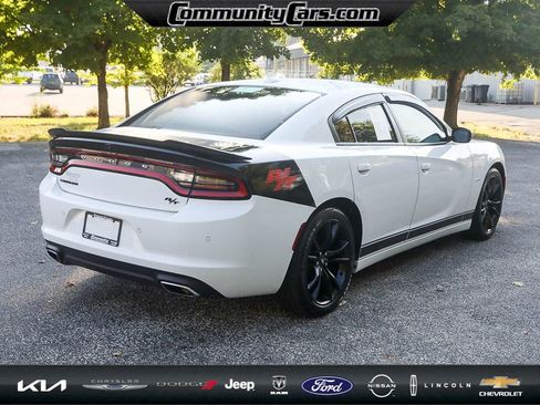 Used 2018 Dodge Charger R/T w/ Beats Audio Group image 7