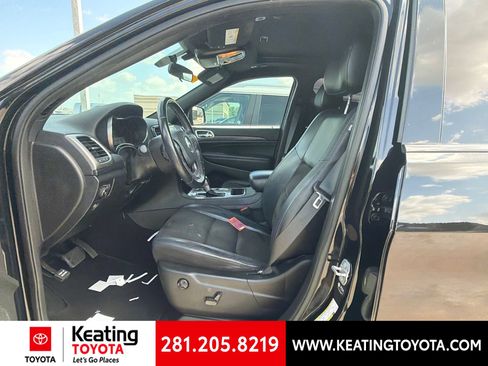 Used 2021 Jeep Grand Cherokee Laredo X AWD/4WD image 9