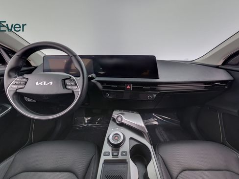 Used 2024 Kia EV6 Wind RWD image 26