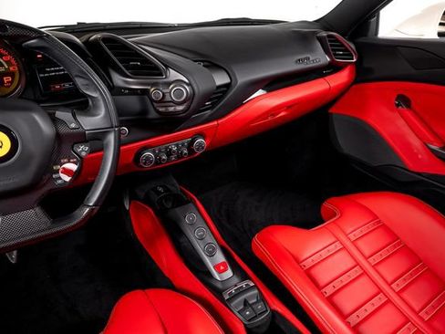 Used 2018 Ferrari 488 Spider RWD image 29