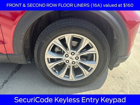Used 2024 Ford Explorer XLT w/ Equipment Group 202A AWD/4WD image 11