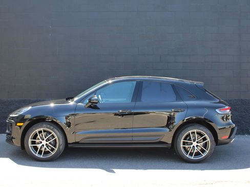 New 2025 Porsche Macan image 2