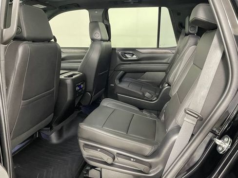 Certified 2022 Chevrolet Tahoe Z71 w/ Luxury Package AWD/4WD image 17