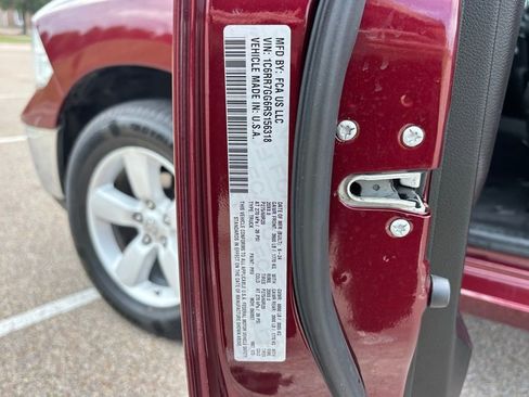 Used 2024 RAM 1500 Classic SLT image 24
