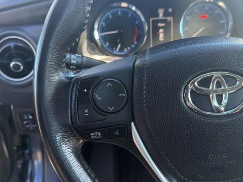 Used 2018 Toyota Corolla L image 30