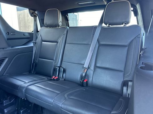 Used 2023 GMC Yukon SLT image 15