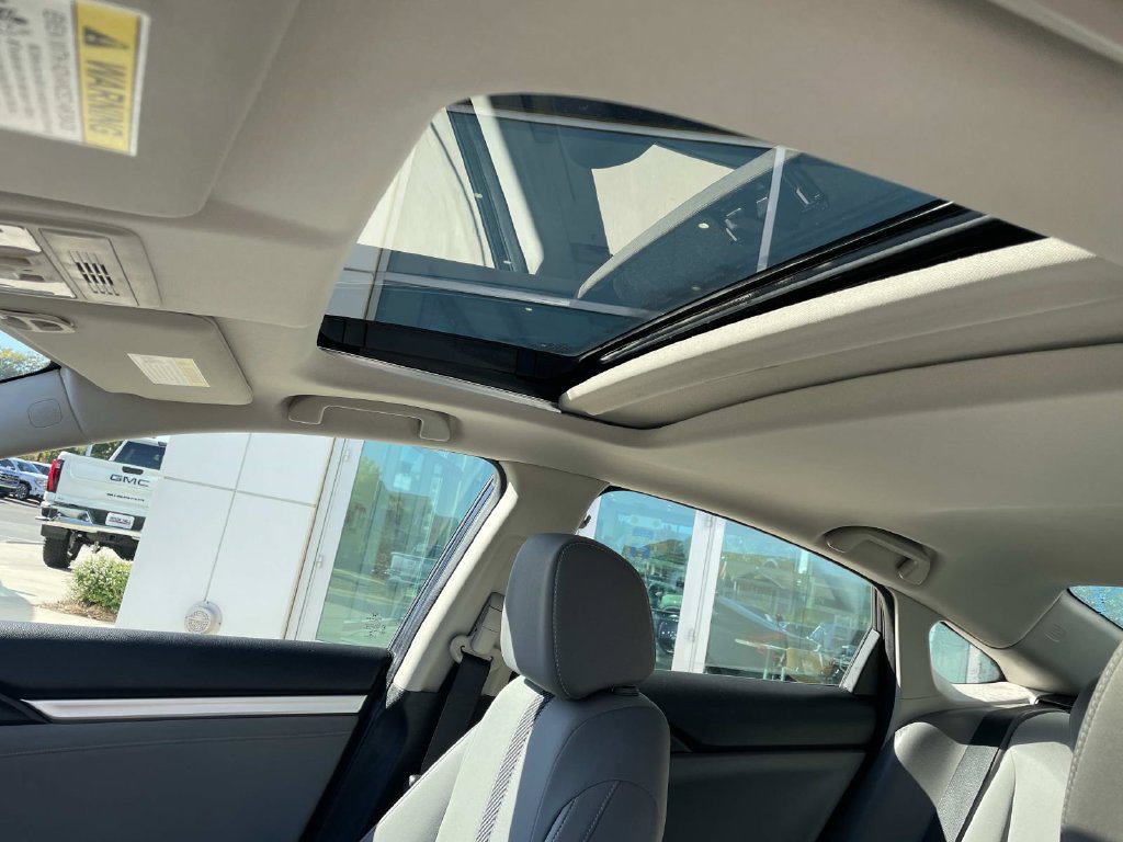 Used 2018 Honda Civic EX image 16