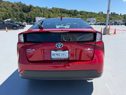 Certified 2021 Toyota Prius XLE w/ Advanced Technology Package AWD/4WD image 7