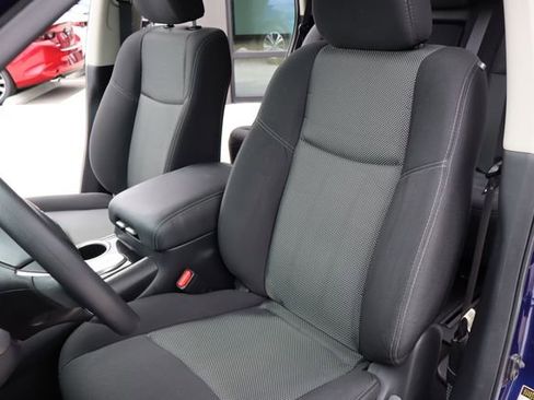 Used 2020 Nissan Pathfinder S FWD image 10