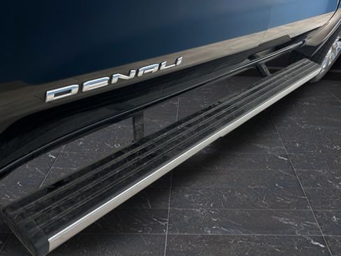 Used 2023 GMC Sierra 1500 Denali AWD/4WD image 44