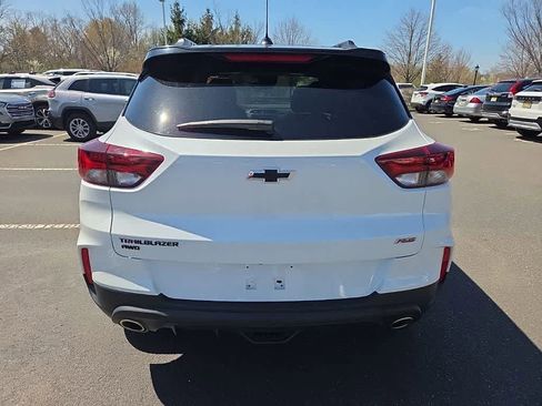 Used 2023 Chevrolet TrailBlazer RS w/ Sun and Liftgate Package image 6