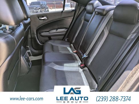 Used 2020 Dodge Charger SXT w/ Leather Interior Group RWD image 9