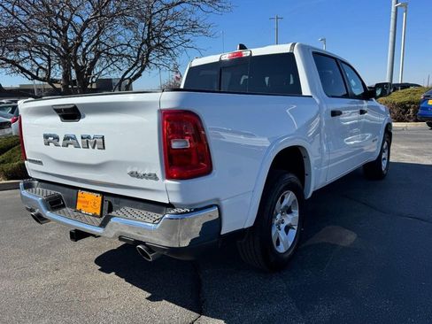Used 2025 RAM 1500 Big Horn AWD/4WD image 3