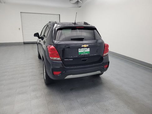 Used 2022 Chevrolet Trax LT w/ Driver Confidence Package AWD/4WD image 6