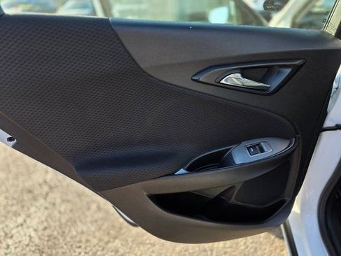 Used 2023 Chevrolet Malibu LT image 16