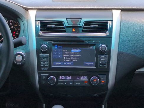 Used 2015 Nissan Altima 2.5 SV w/ Convenience Package FWD image 17