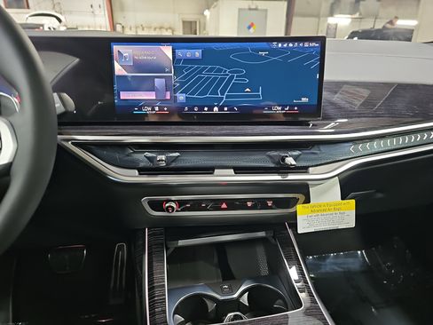 New 2026 BMW X7 xDrive40i w/ M Sport Package image 22