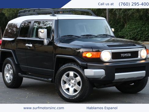 Used 2007 Toyota FJ Cruiser 4WD image 1