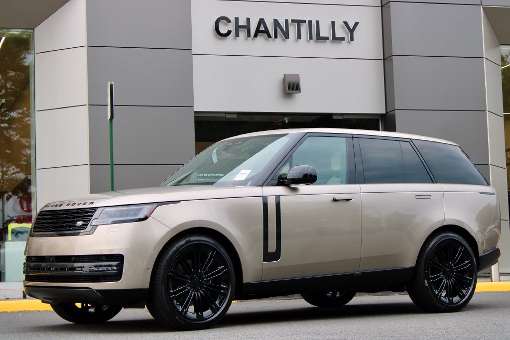 New 2026 Land Rover Range Rover SE AWD/4WD image 1