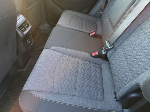 Certified 2024 Chevrolet Equinox LT image 29