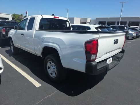 Used 2021 Toyota Tacoma SR RWD image 6