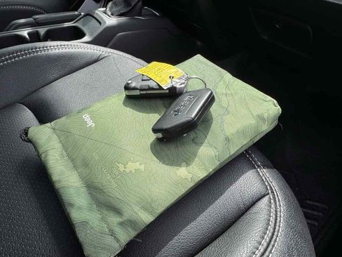 Used 2020 Jeep Gladiator Sport w/ Quick Order Package 24S image 34