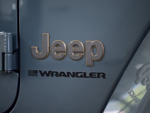 Used 2024 Jeep Wrangler Unlimited Rubicon 392 image 21